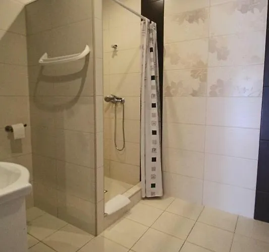 Penzion Dom Goscinny Ewa - 200 M Od Morza Dziwnów