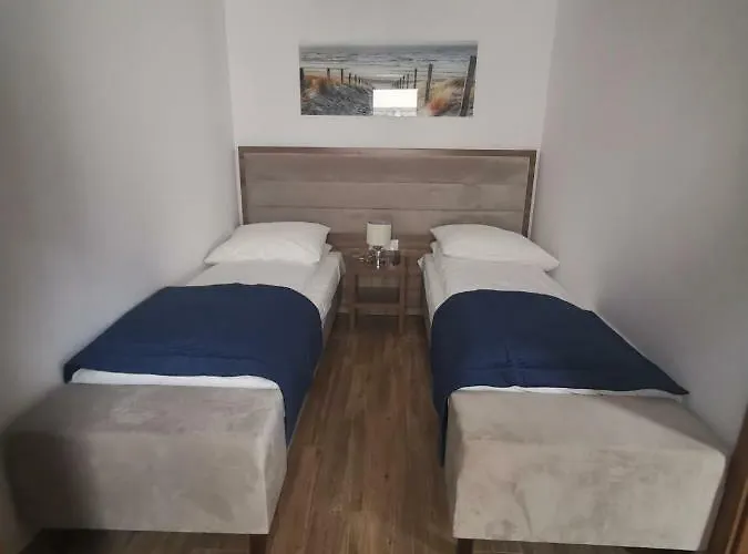 Dom Goscinny Ewa - 200 M Od Morza Penzion